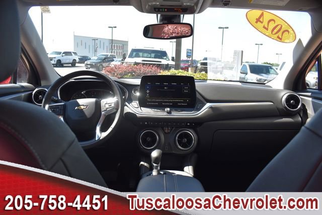Used 2024 Chevrolet Blazer LT FWD image 3