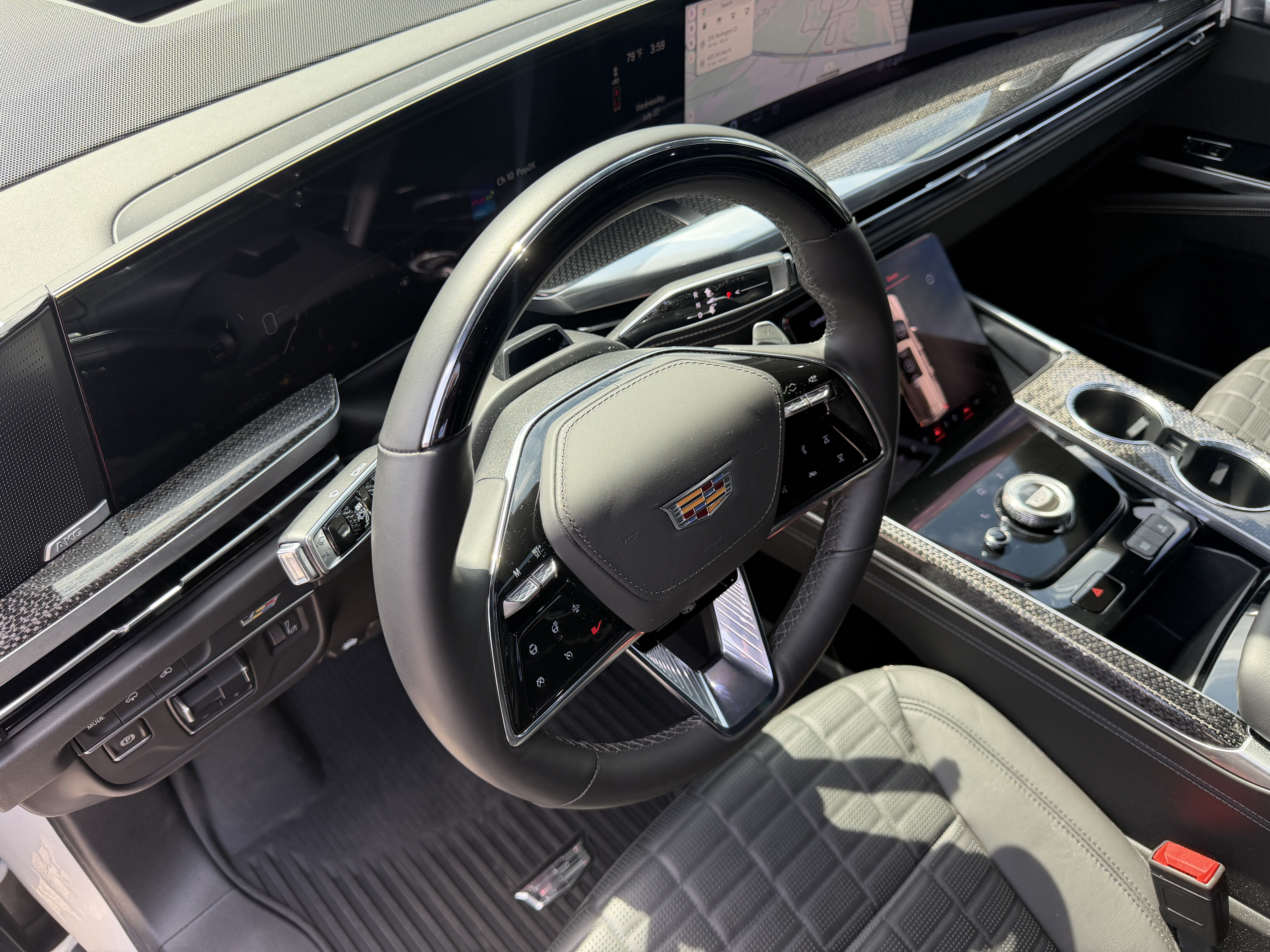 Used 2025 Cadillac Escalade V AWD/4WD image 4
