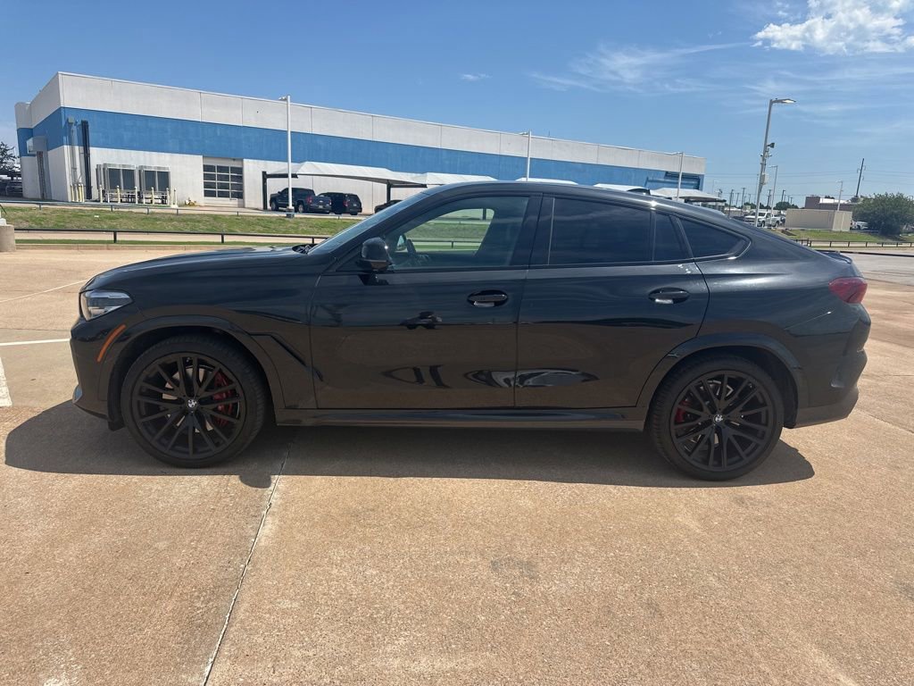 Used 2021 BMW X6 xDrive40i w/ M Sport Package AWD/4WD image 2