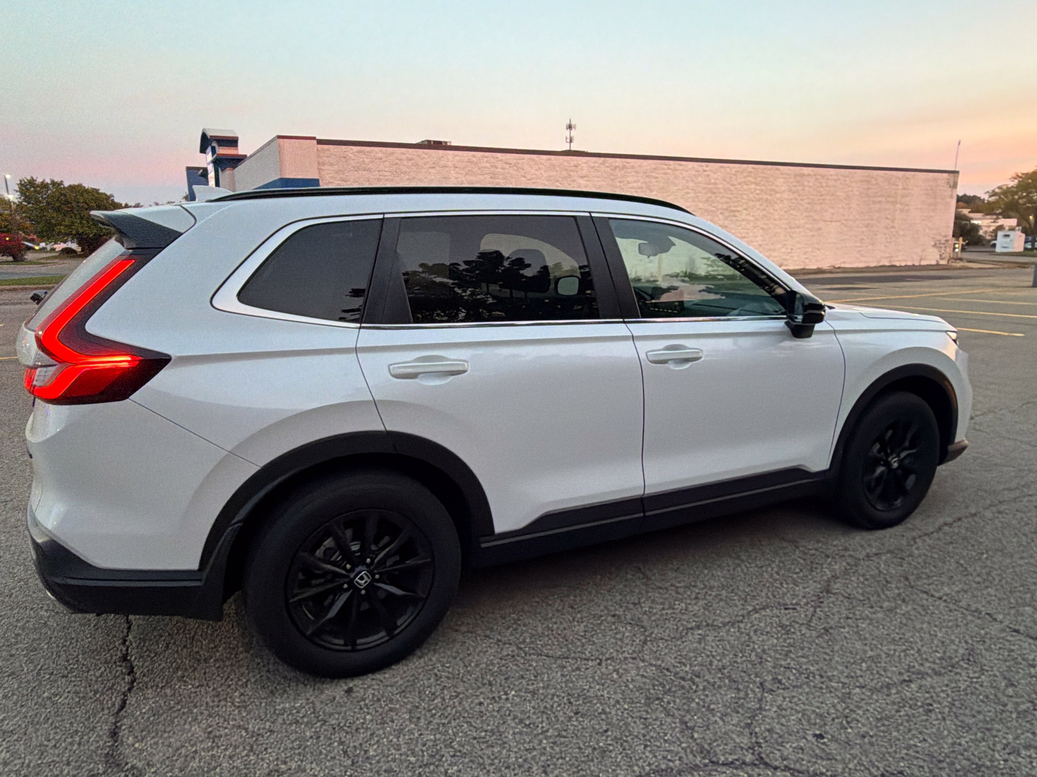 Used 2024 Honda CR-V Sport image 14