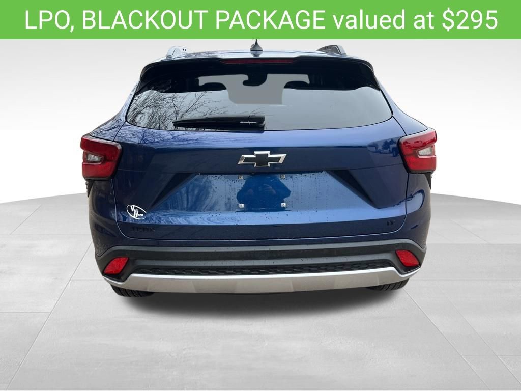 Certified 2024 Chevrolet Trax LT w/ Driver Confidence Package image 6