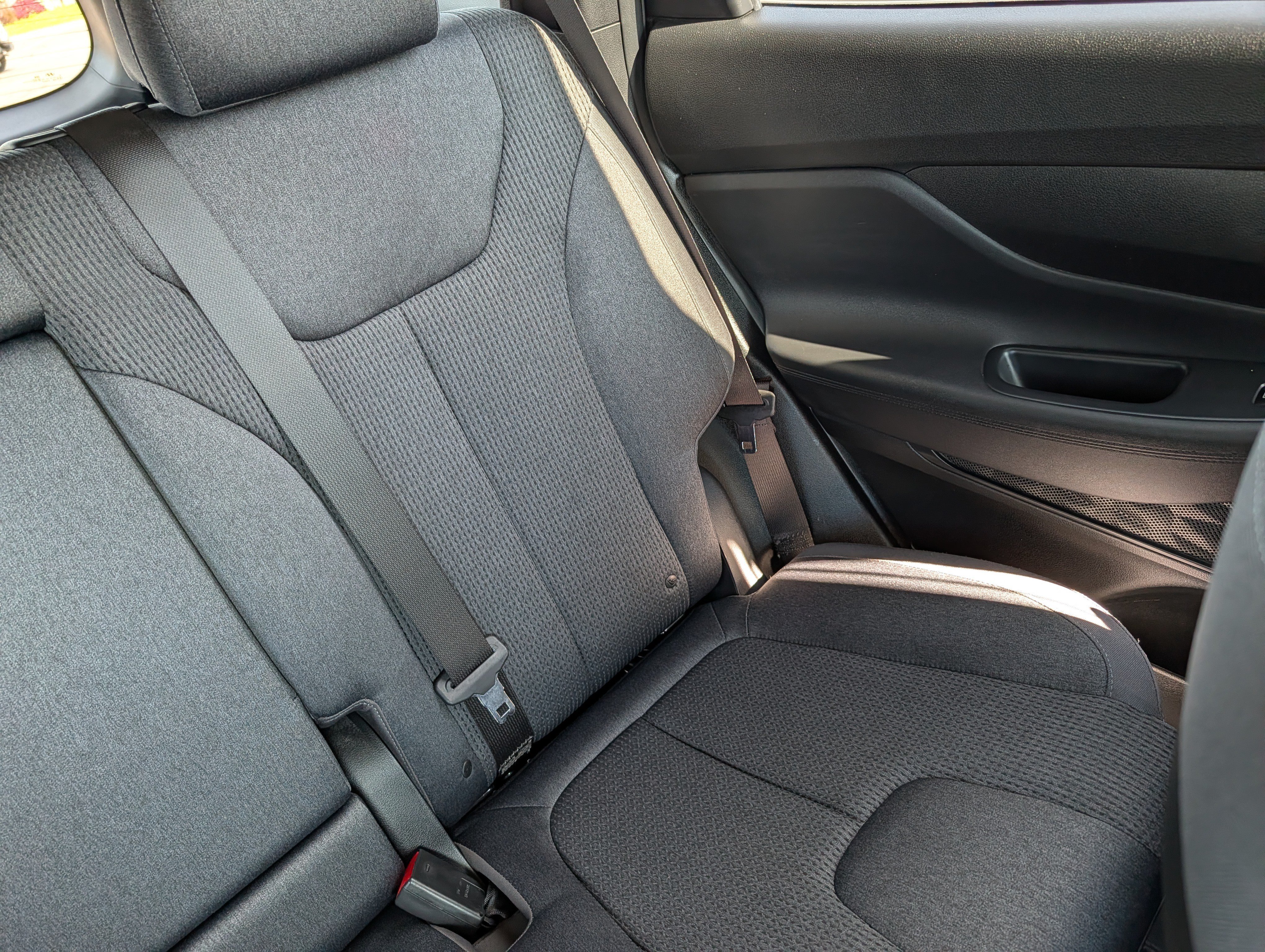 Used 2022 Hyundai Santa Fe SE FWD image 14