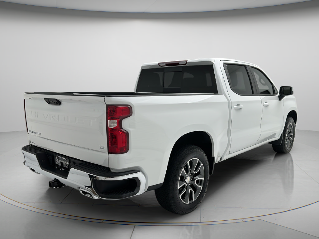 Used 2023 Chevrolet Silverado 1500 LT AWD/4WD image 5