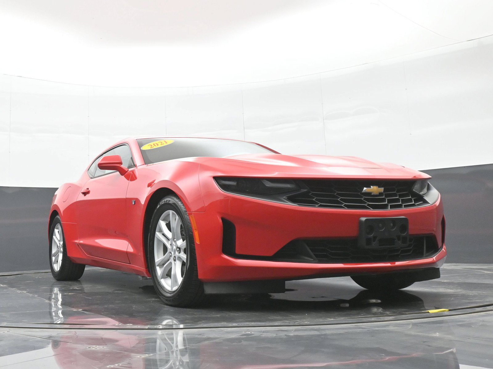 Used 2021 Chevrolet Camaro LS RWD image 36