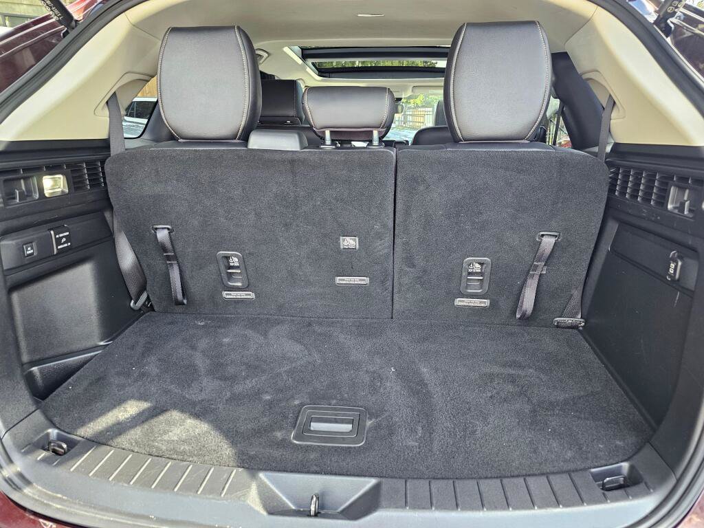Certified 2024 MAZDA CX-90 Plug-In Hybrid w/ Premium Pkg AWD/4WD image 16