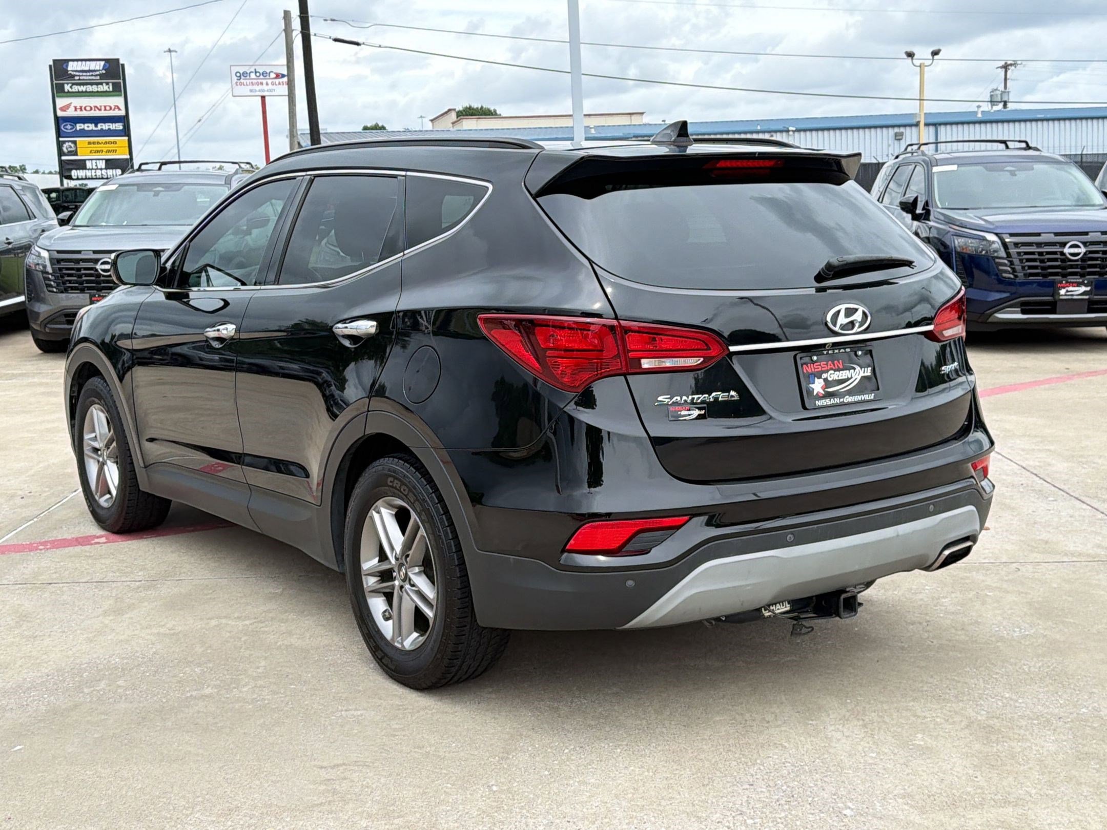 Used 2018 Hyundai Santa Fe Sport w/ 2.4L Tech Package 04 FWD image 3