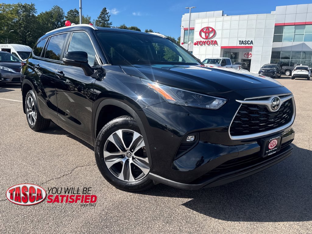 Used 2023 Toyota Highlander XLE