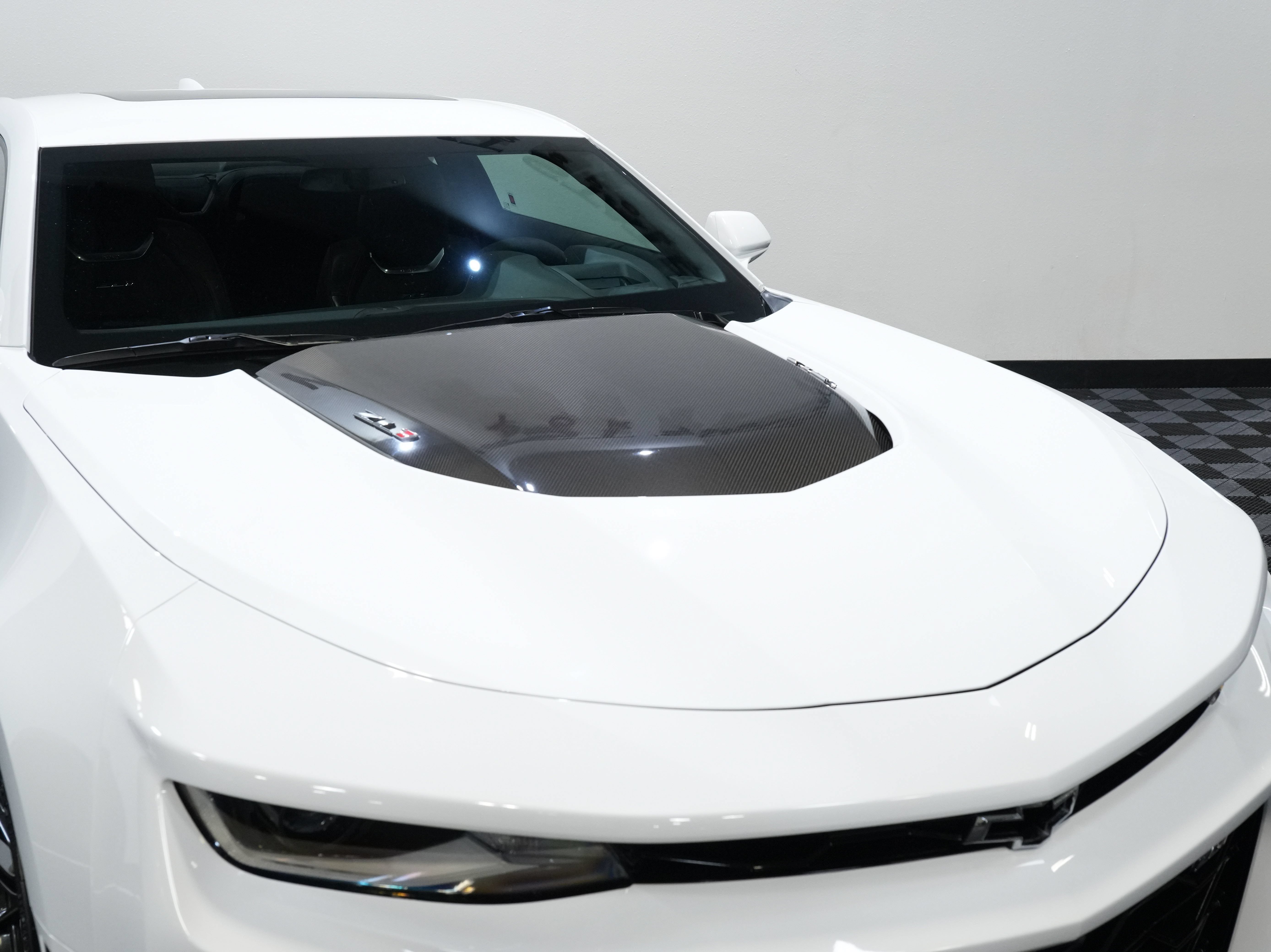 Used 2018 Chevrolet Camaro ZL1 RWD image 12