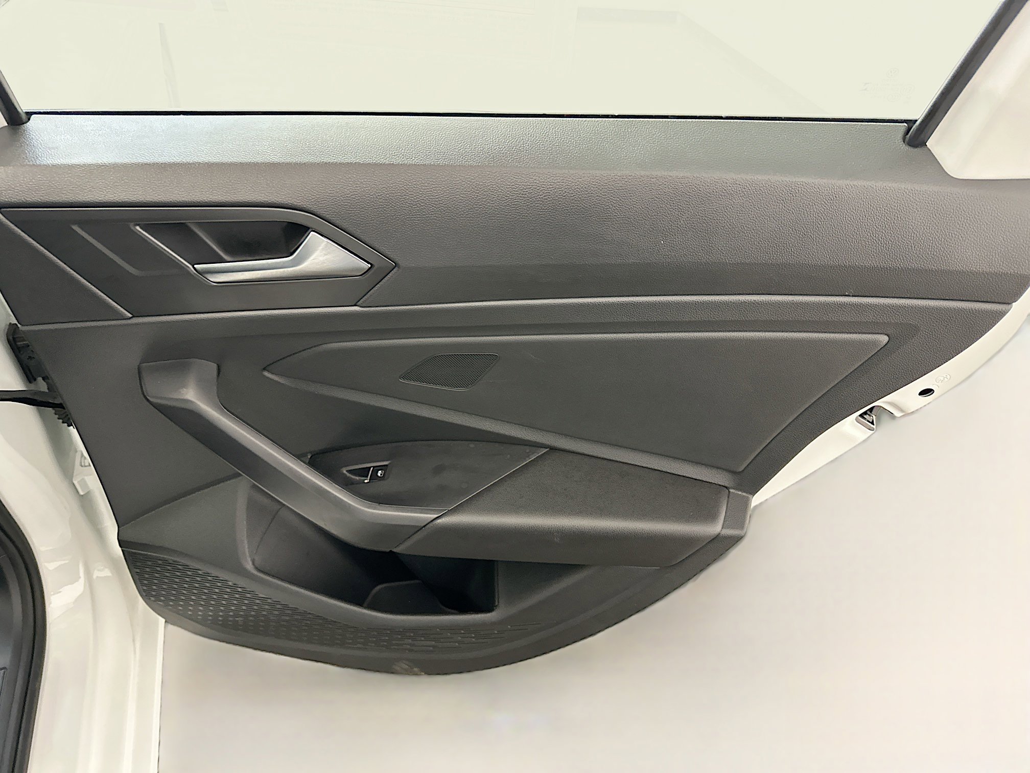 Used 2025 Volkswagen Jetta S image 30