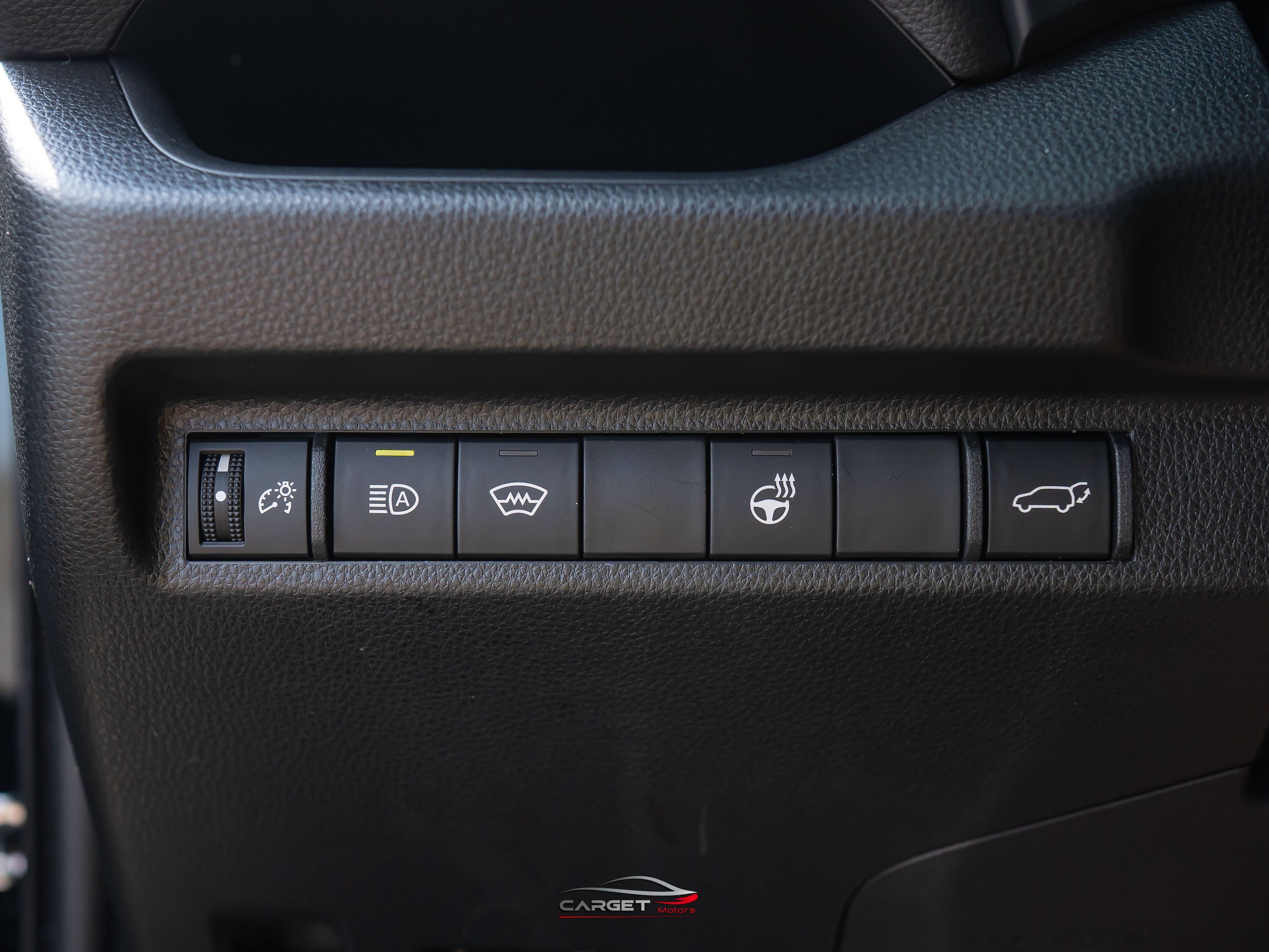 Used 2023 Toyota RAV4 SE w/ Weather & Moonroof Package AWD/4WD image 35