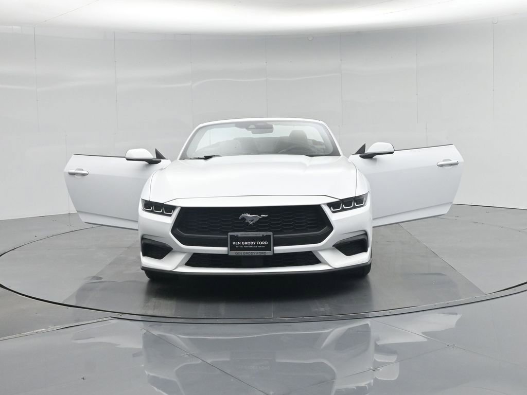 Used 2024 Ford Mustang EcoBoost image 32