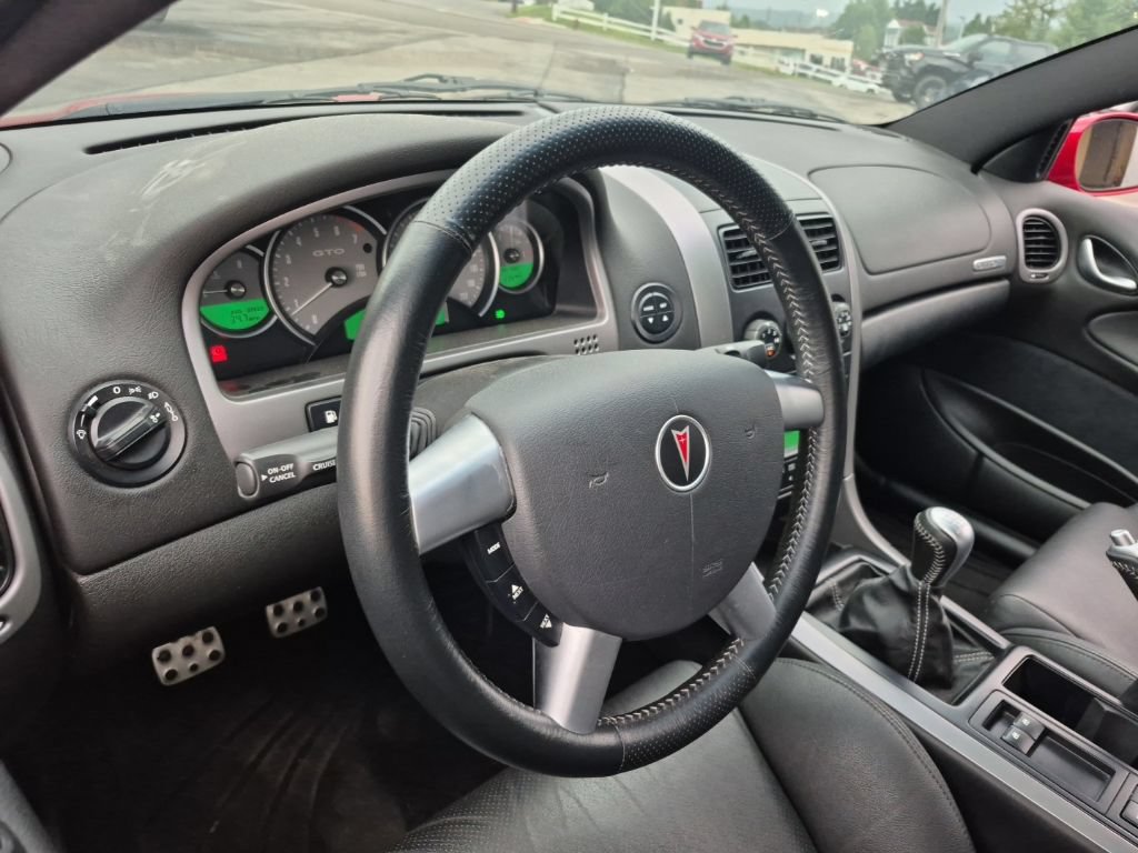 Used 2004 Pontiac GTO w/ Limited Edition Pulse Red RWD image 10