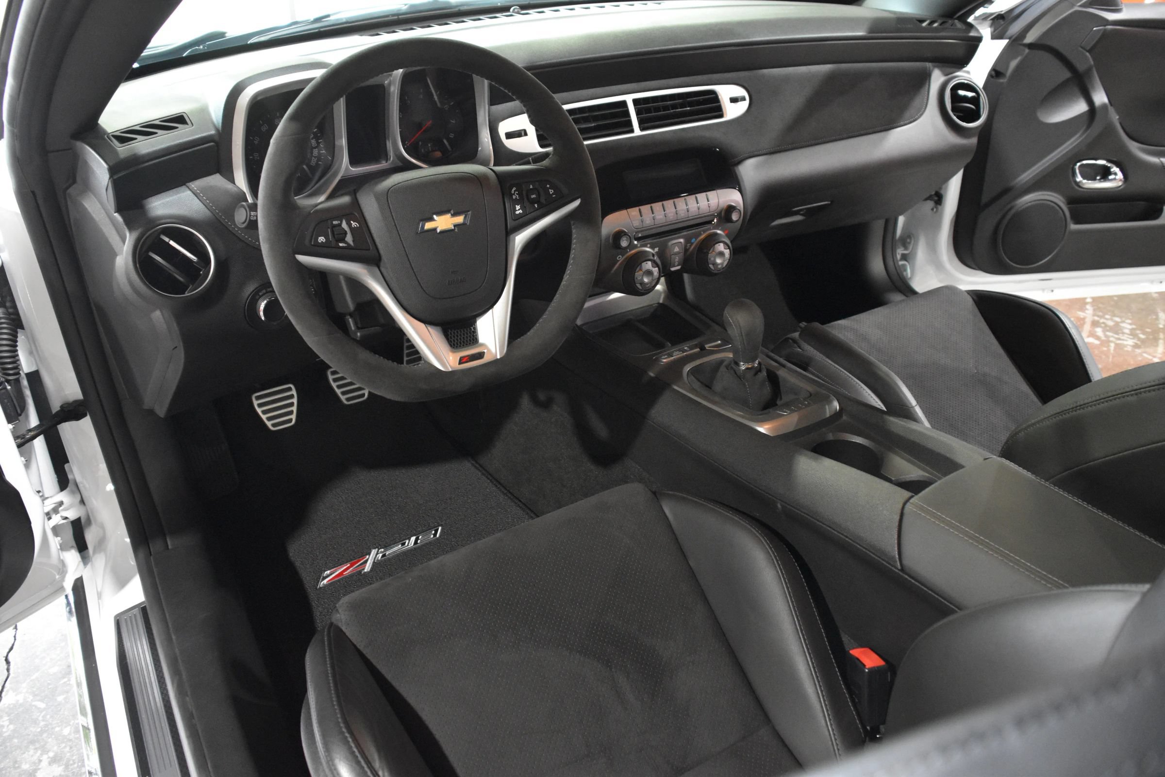 Used 2014 Chevrolet Camaro Z/28 RWD image 29