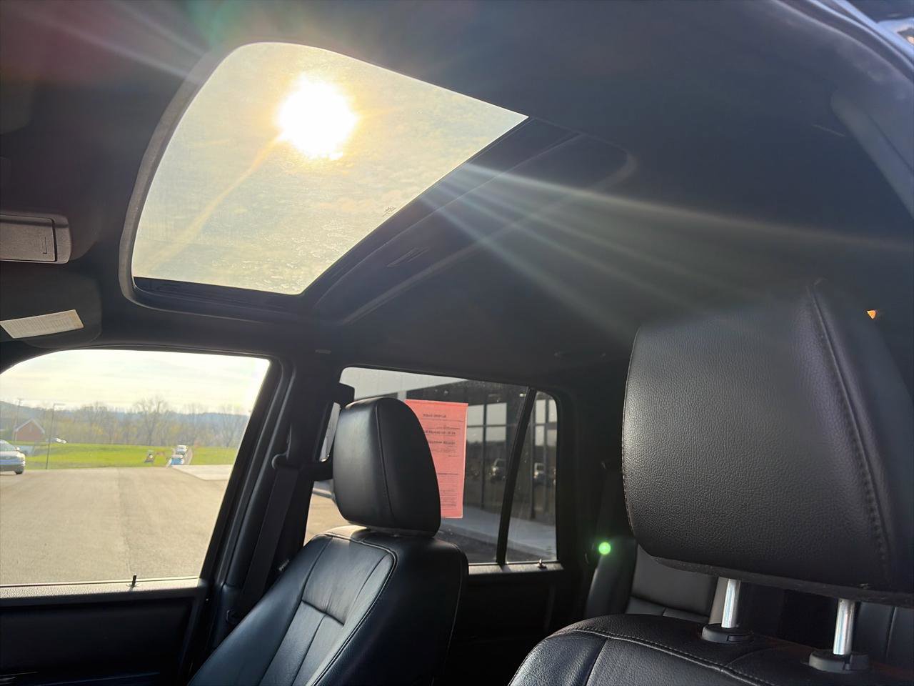 Used 2015 Ford Expedition Limited w/ Equipment Group 301A image 20