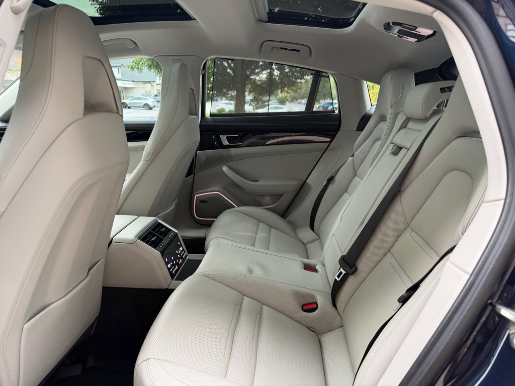 Used 2023 Porsche Panamera 4 Platinum Edition AWD/4WD image 99