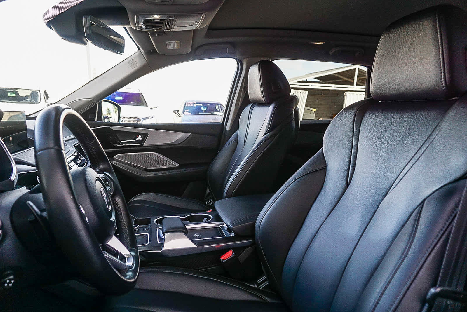 Used 2023 Acura MDX SH-AWD image 18