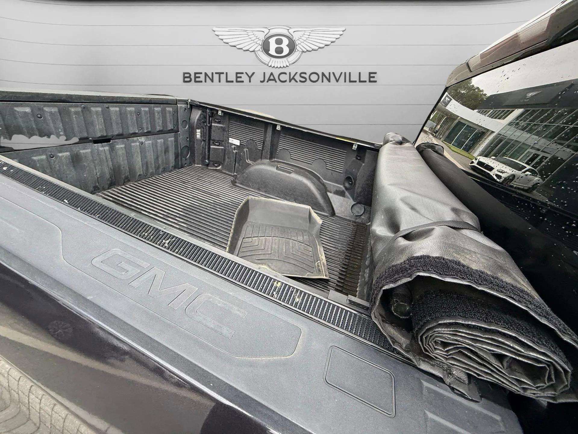 Used 2022 GMC Sierra 1500 SLE image 27