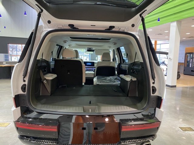 New 2025 Hyundai Santa Fe Calligraphy image 7