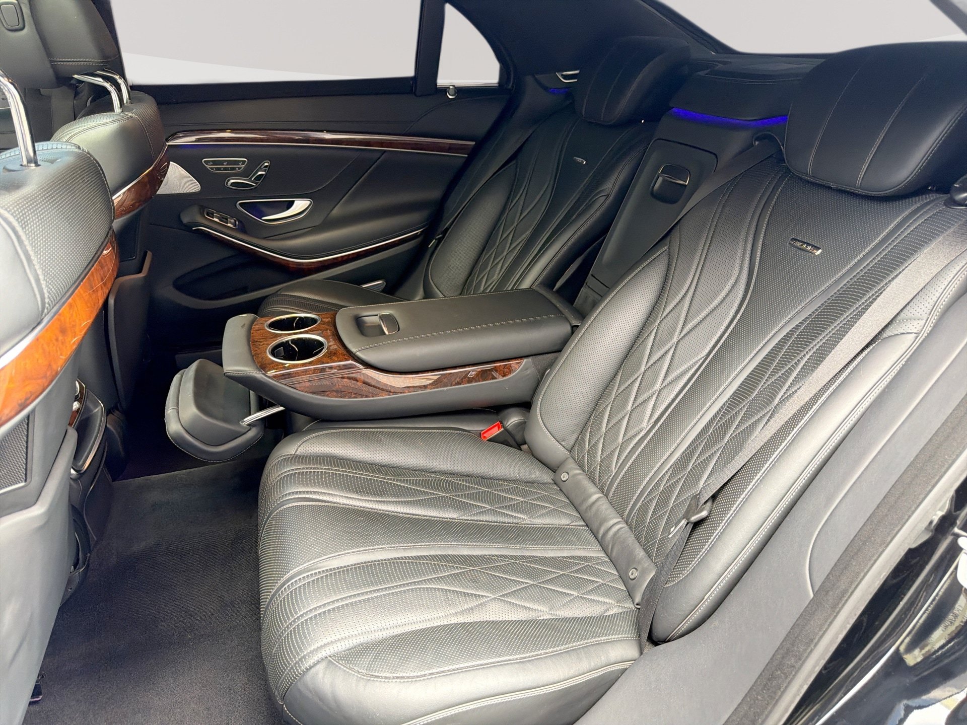 Used 2015 Mercedes-Benz S 63 AMG 4MATIC Sedan image 26