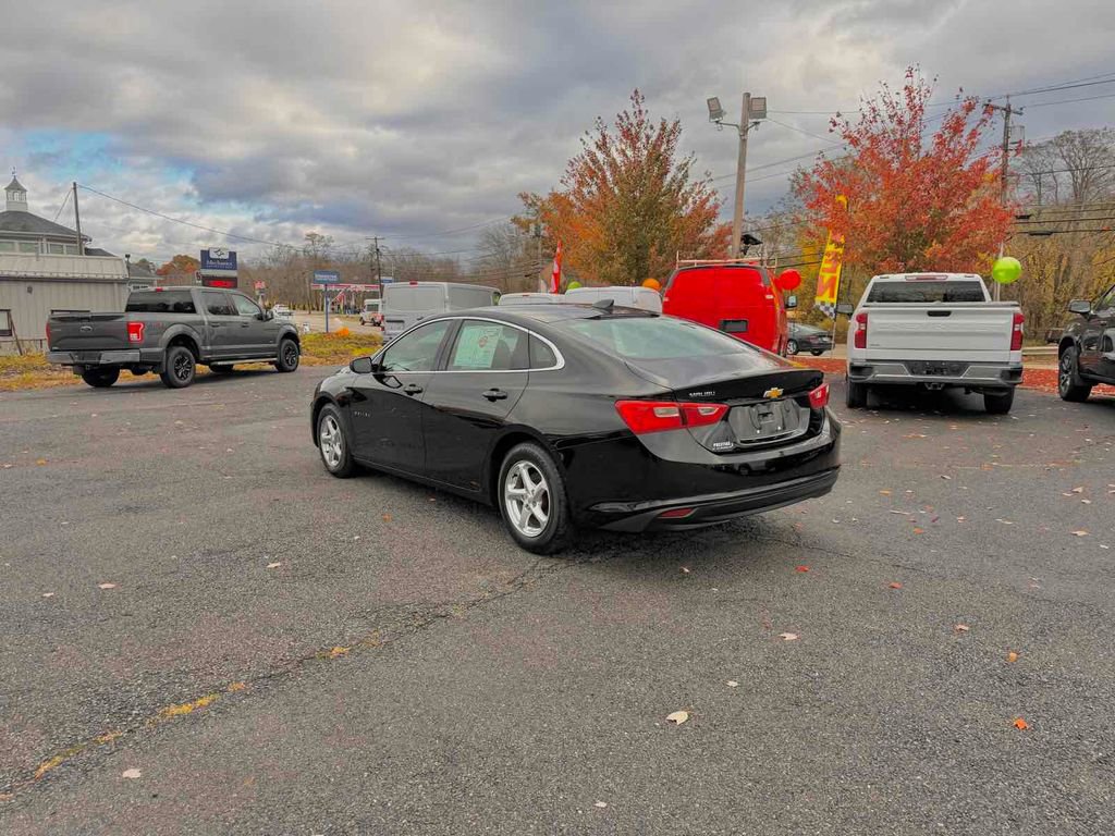 Used 2018 Chevrolet Malibu LS image 5