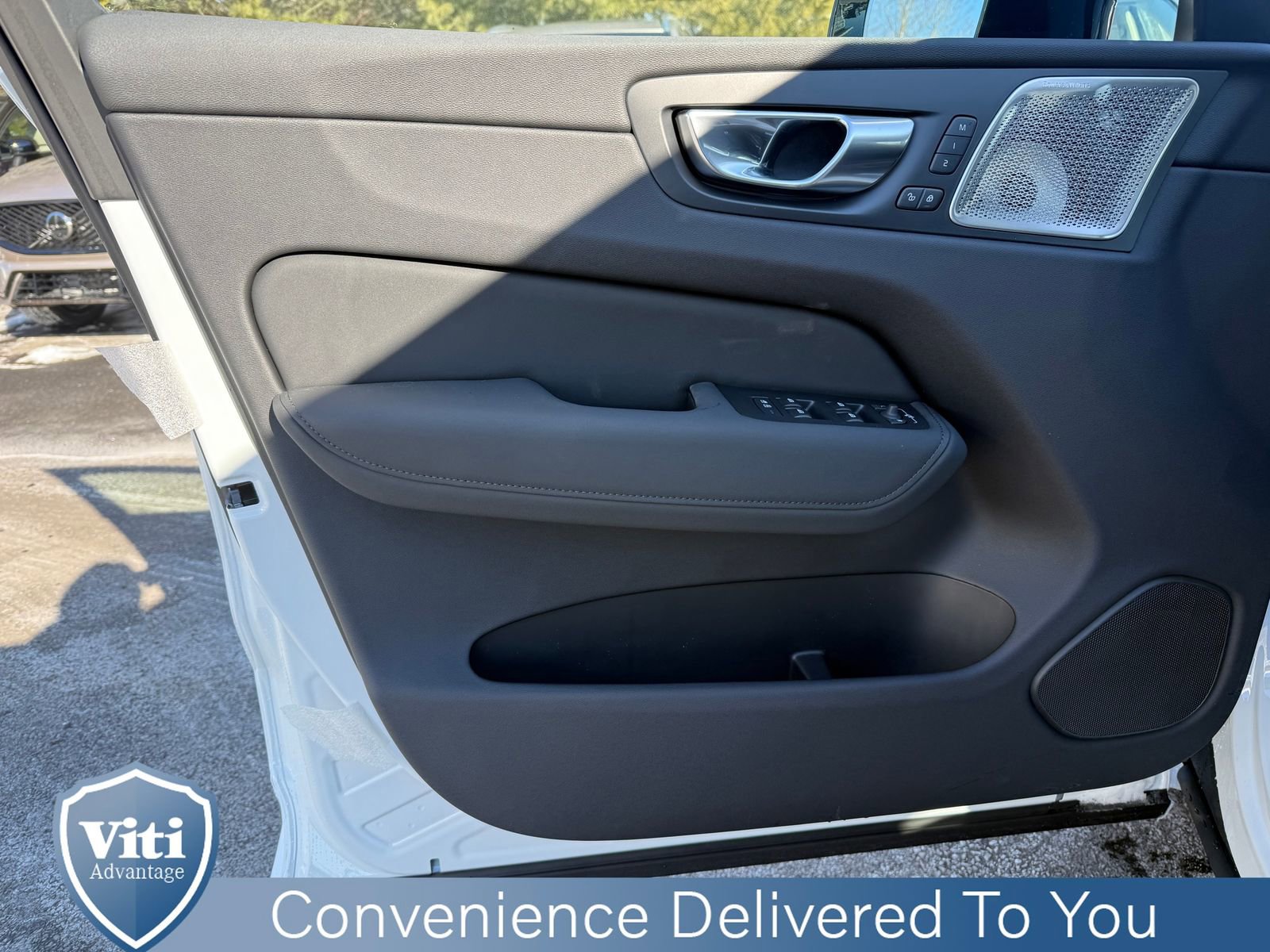 New 2026 Volvo XC60 B5 Ultra w/ Protection Package Premier AWD/4WD image 11