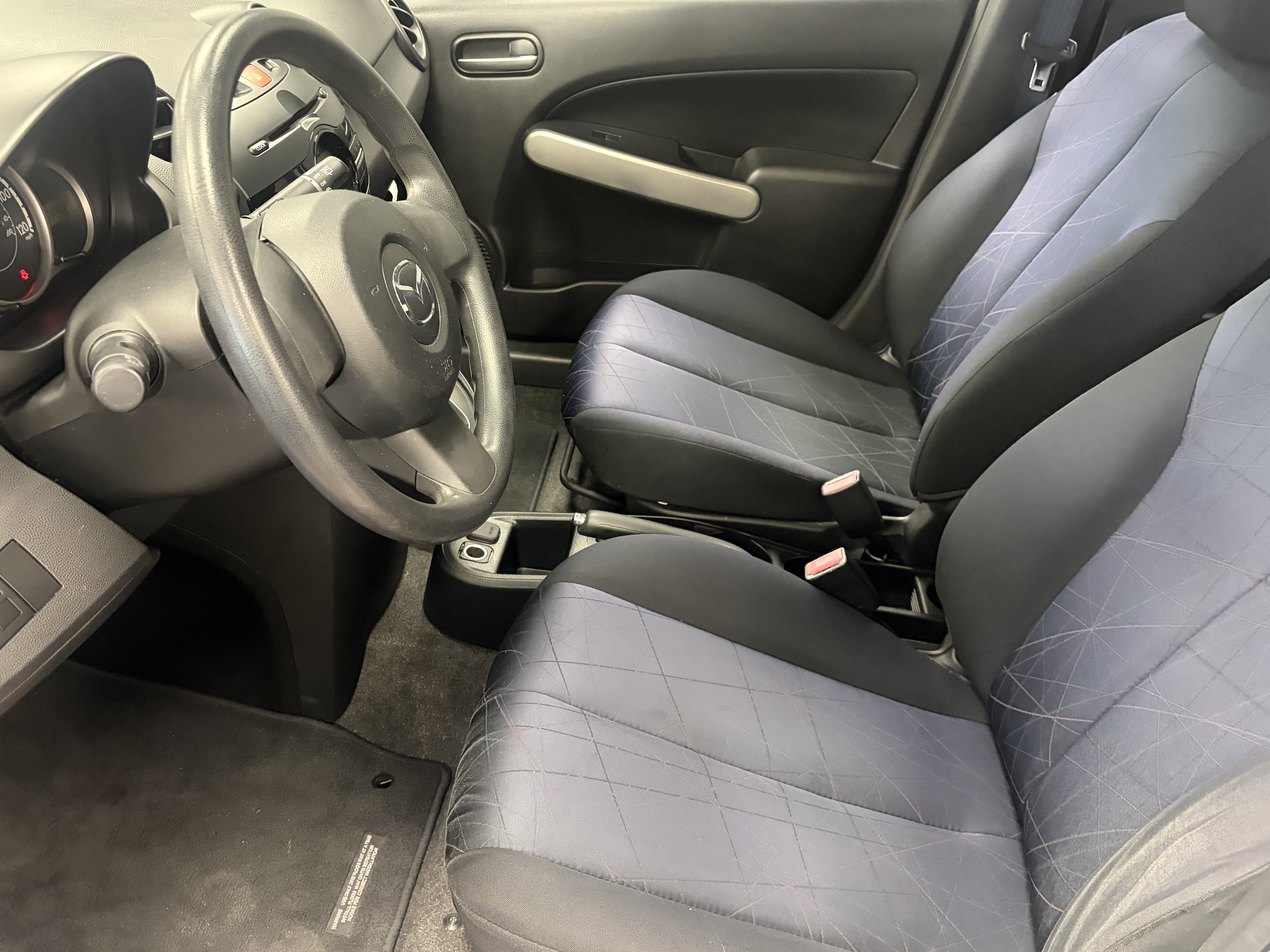 Used 2012 MAZDA MAZDA2 Sport FWD image 9