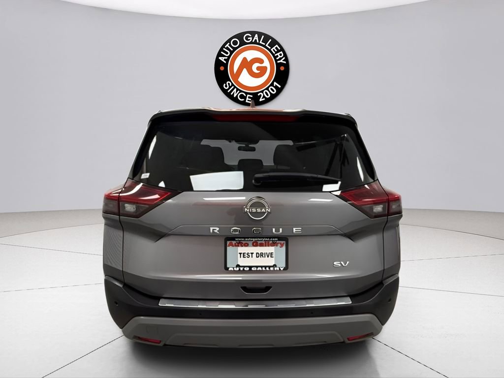 Used 2023 Nissan Rogue SV image 6