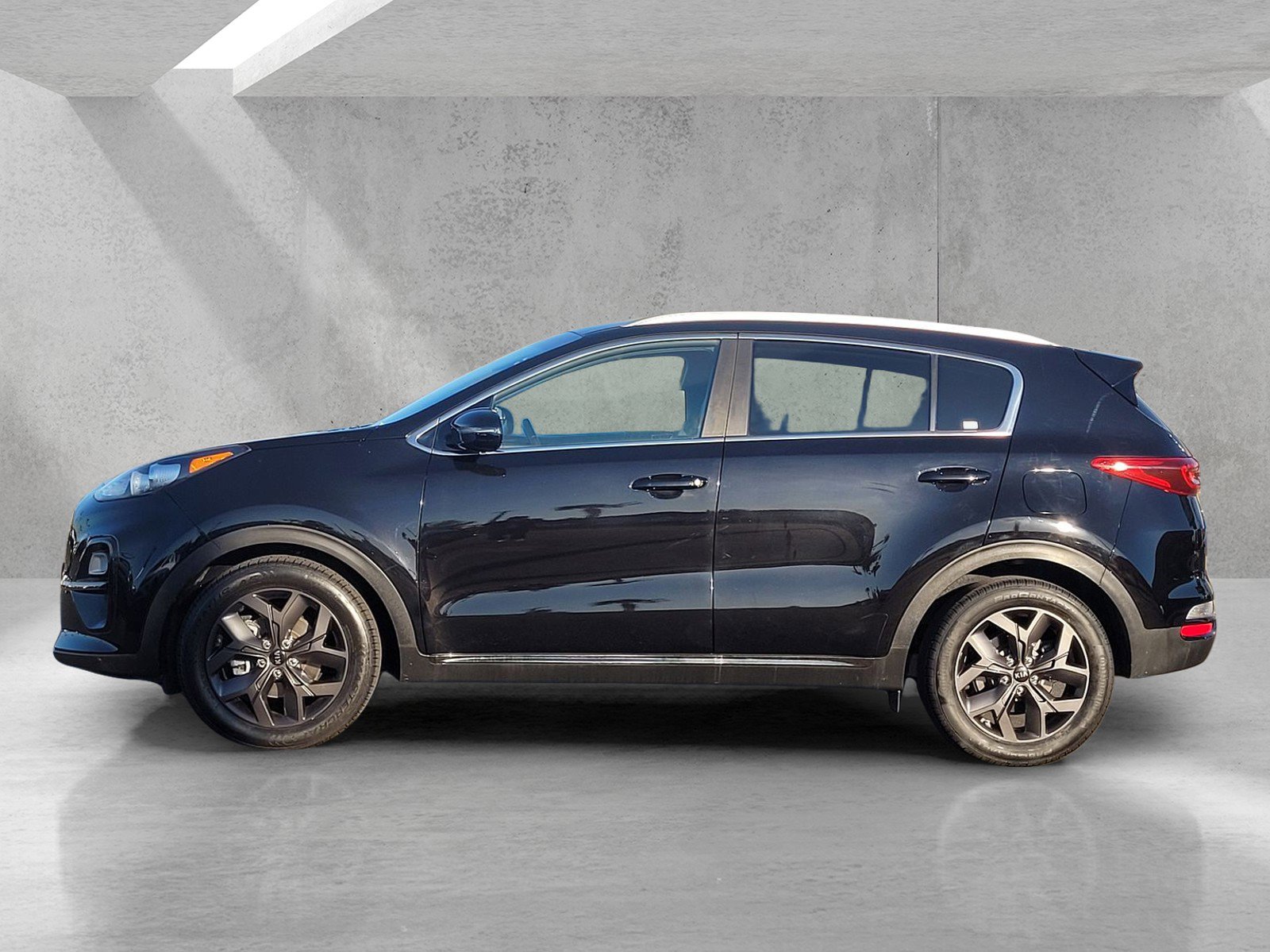 Used 2020 Kia Sportage S image 7