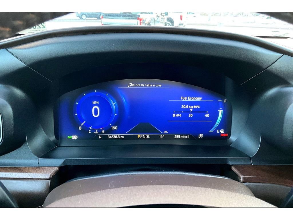 Used 2022 Ford Explorer King Ranch image 13