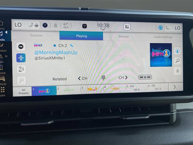 New 2025 Jeep Gladiator Willys image 17