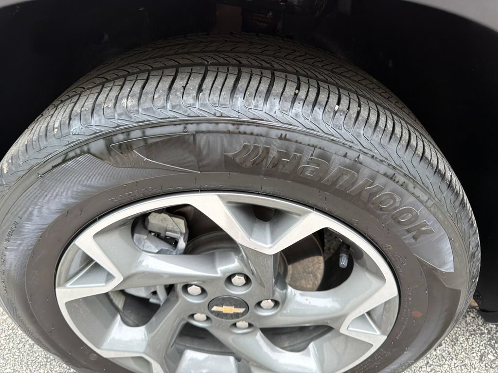 Used 2024 Chevrolet Trax LT w/ Driver Confidence Package FWD image 32