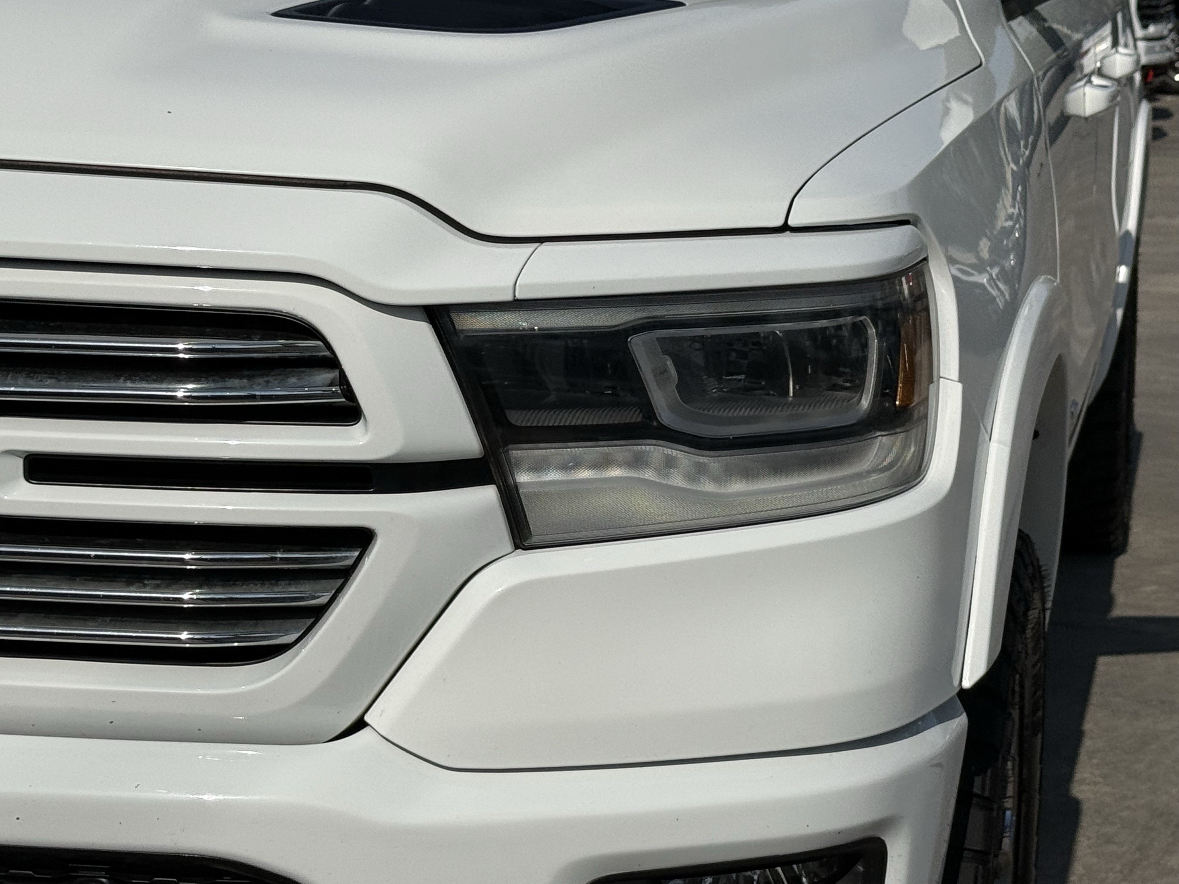 Used 2021 RAM 1500 Laramie w/ Sport Appearance Package AWD/4WD image 11