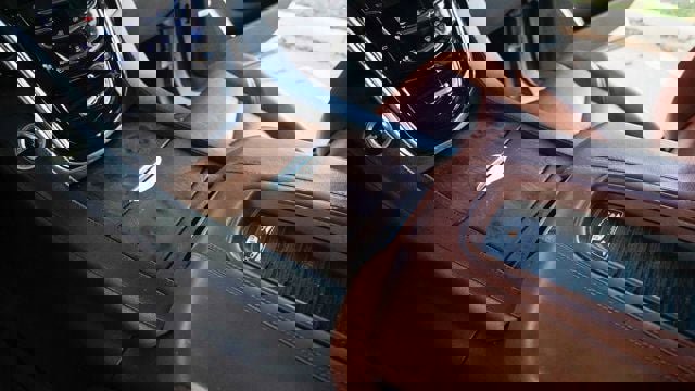 Used 2019 Cadillac Escalade ESV Premium Luxury image 54