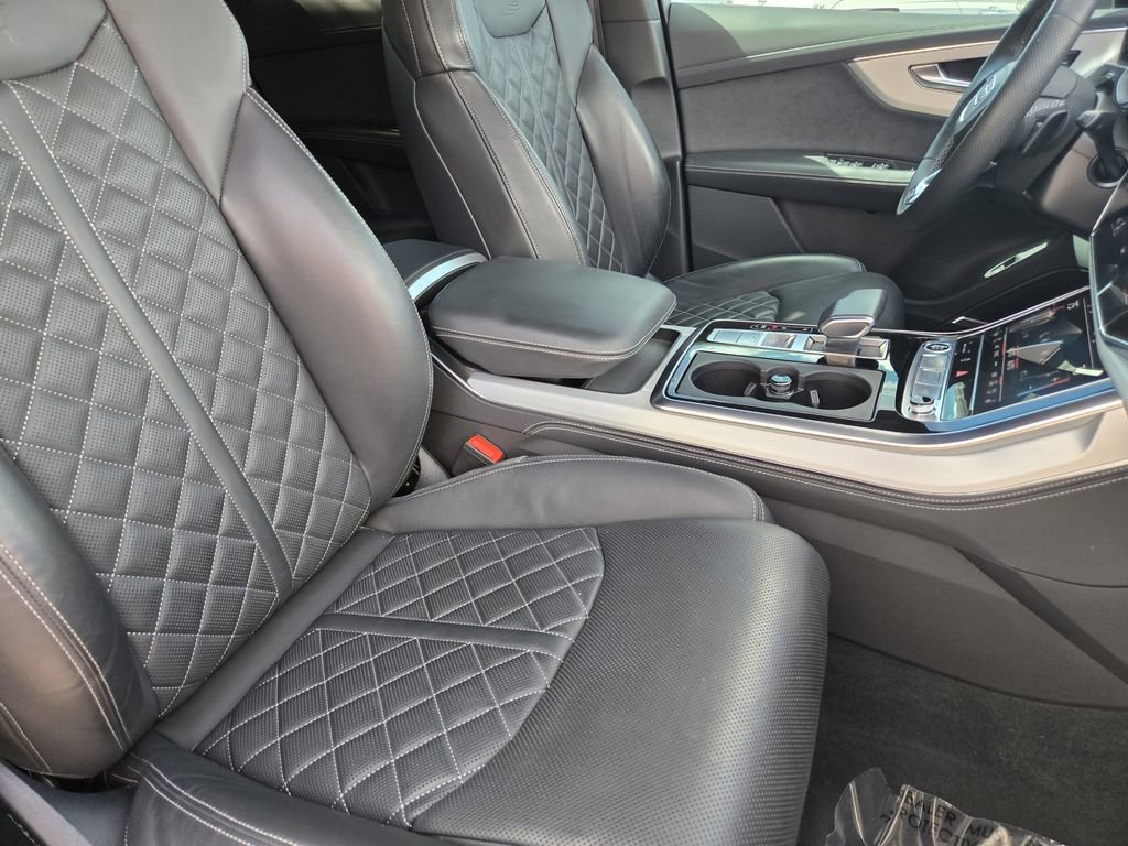 Used 2024 Audi Q7 3.0T Prestige AWD/4WD image 15