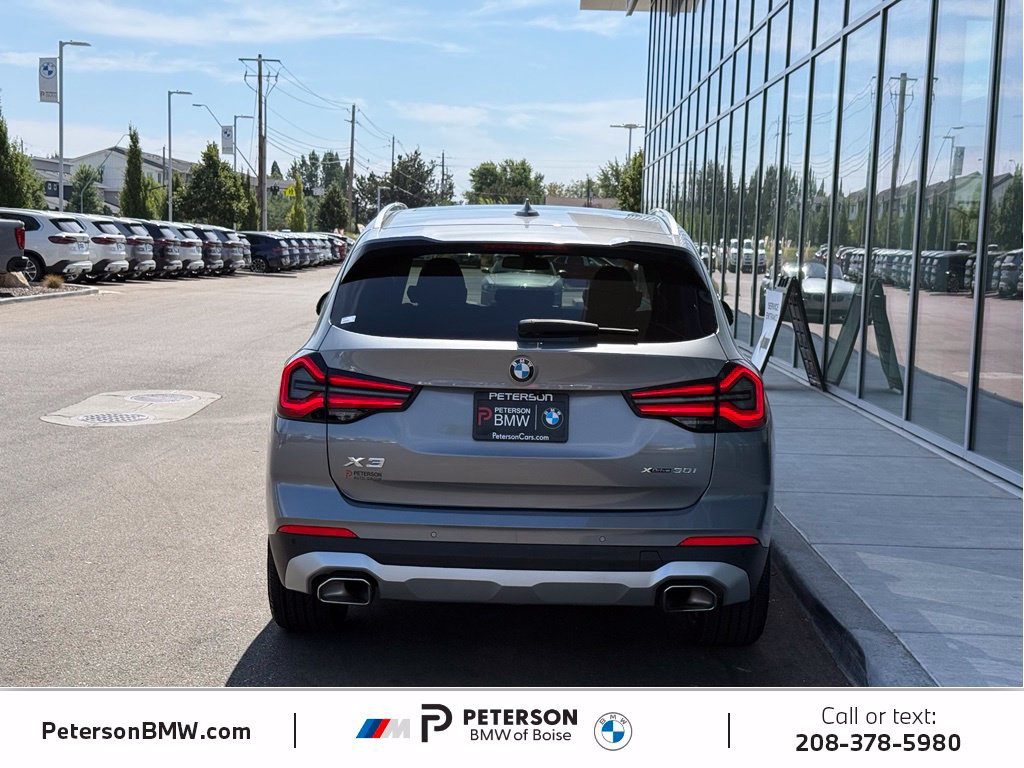 Used 2024 BMW X3 xDrive30i w/ Premium Package AWD/4WD image 4