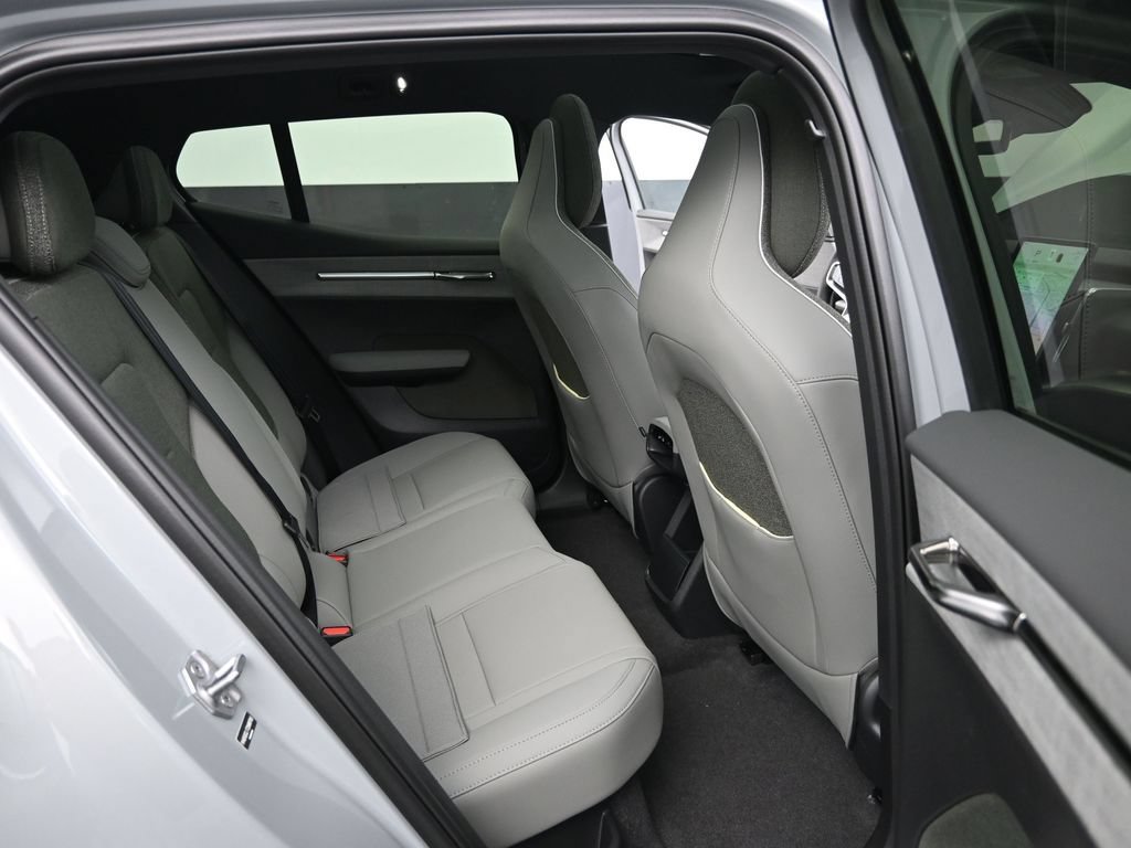 New 2026 Volvo EX30 Cross Country Ultra w/ Protection Package Premier AWD/4WD image 16