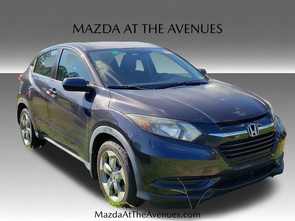 Used 2017 Honda HR-V LX image 8