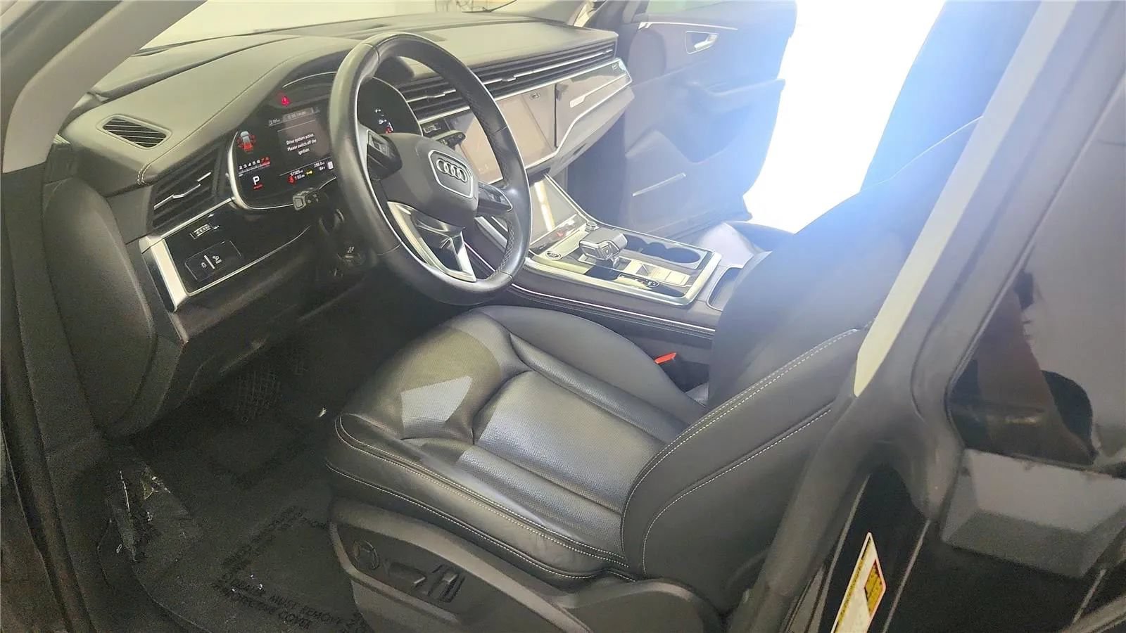 Used 2022 Audi Q8 Prestige AWD/4WD image 15