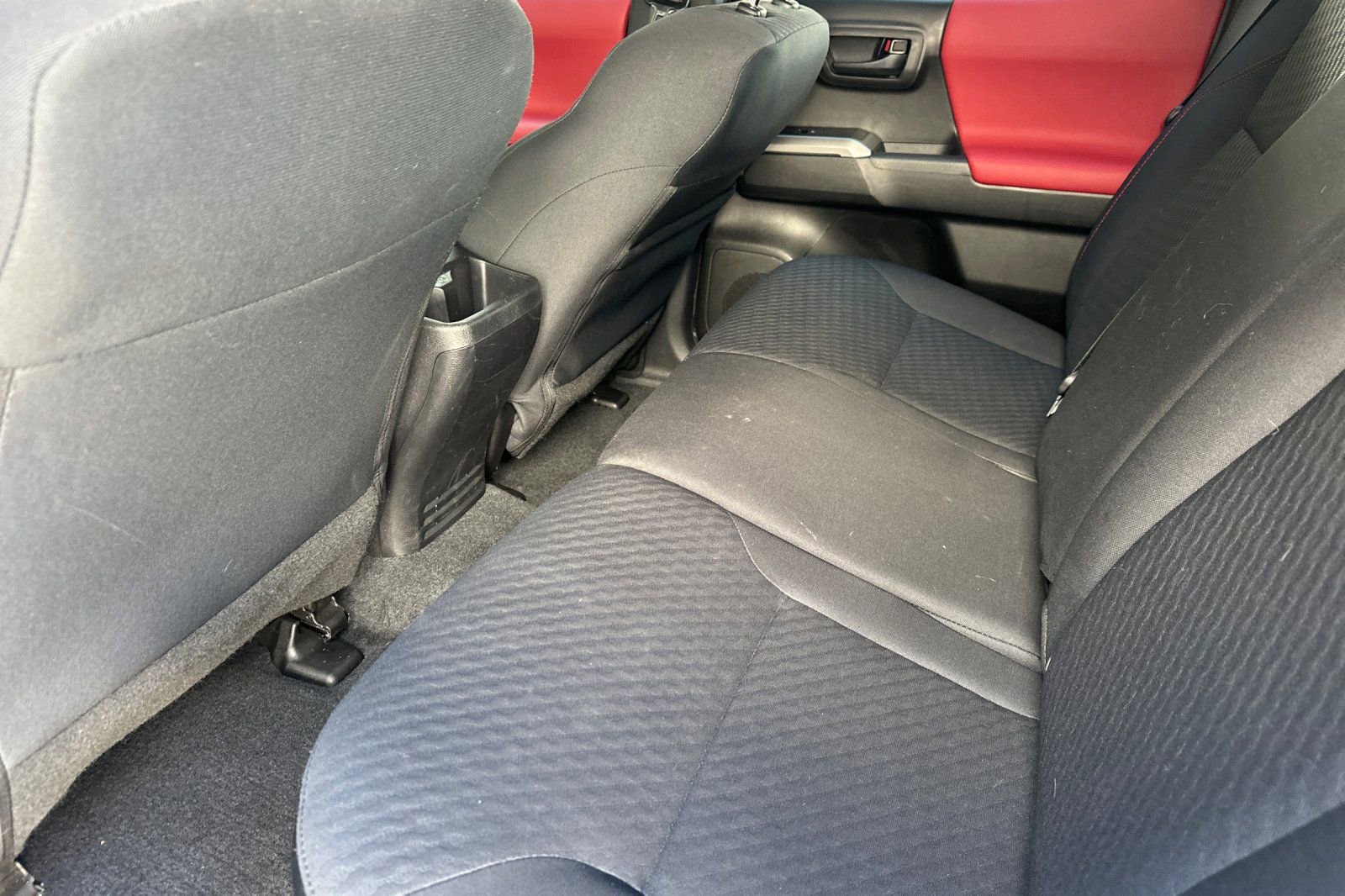 Certified 2022 Toyota Tacoma SR5 image 15