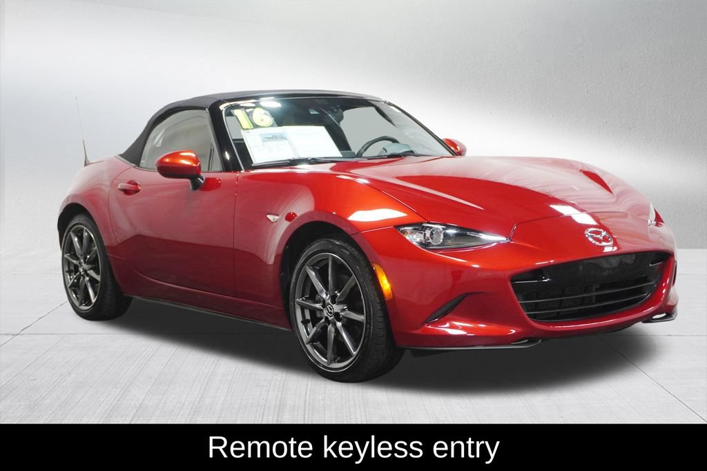 Used 2016 MAZDA MX-5 Miata Grand Touring RWD image 5