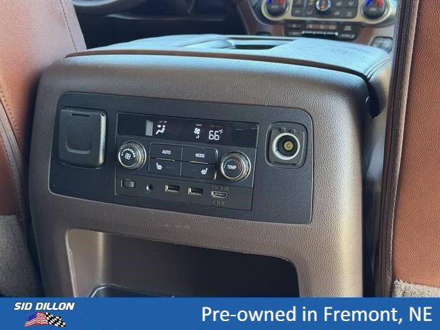 Used 2017 Chevrolet Suburban Premier AWD/4WD image 22