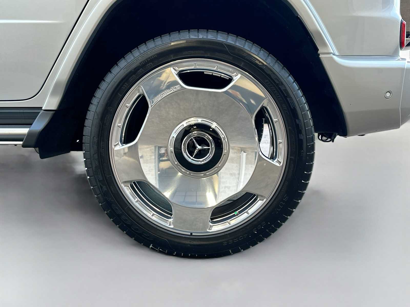 Certified 2025 Mercedes-Benz G 63 AMG 4MATIC image 33