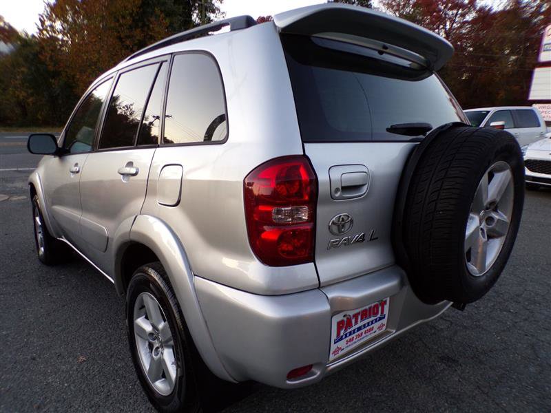Used 2004 Toyota RAV4 4WD image 5