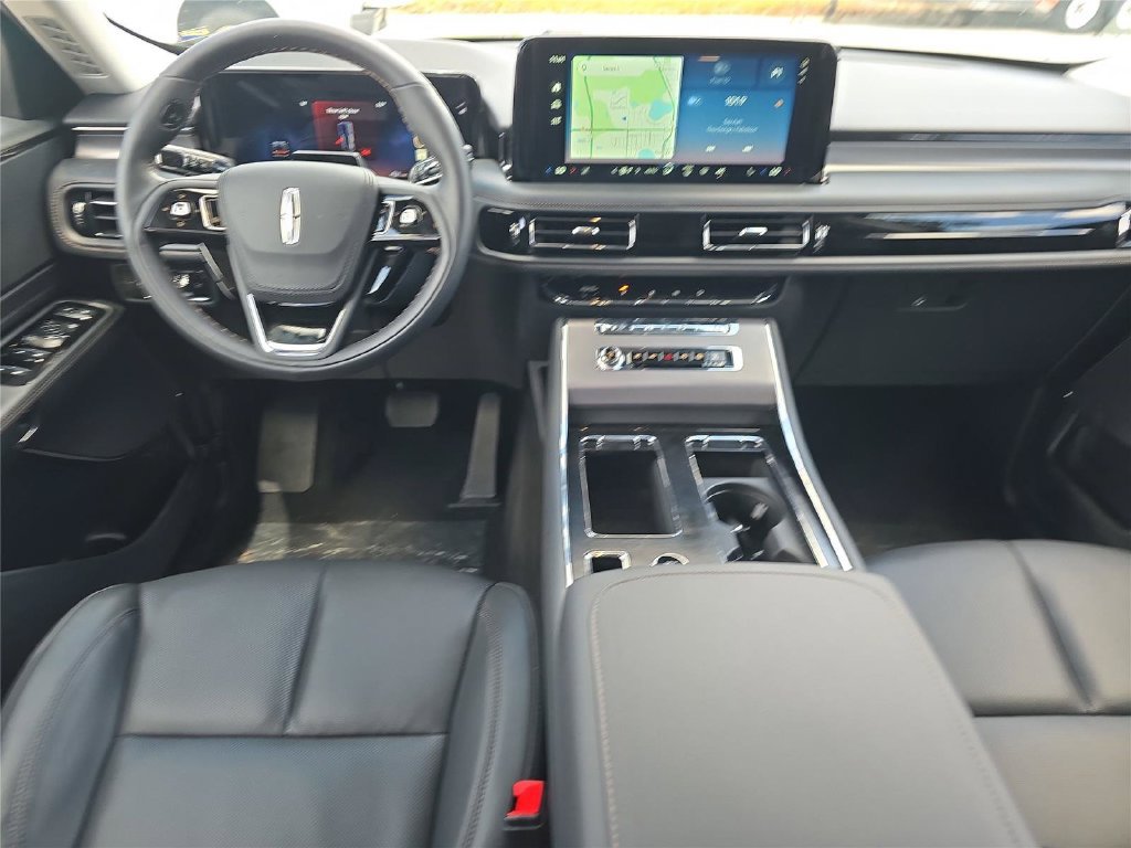 New 2026 Lincoln Aviator 2WD image 17