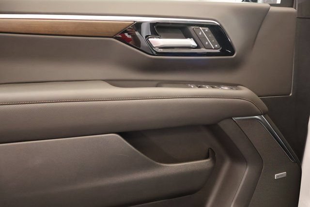New 2026 Chevrolet Suburban High Country AWD/4WD image 10