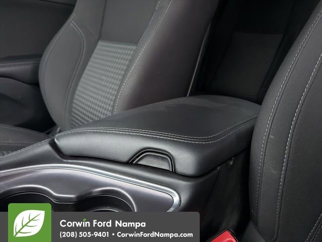 Used 2017 Dodge Challenger SXT w/ Blacktop Package image 21