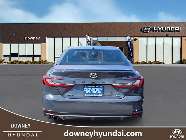 Used 2025 Toyota Camry SE FWD image 5