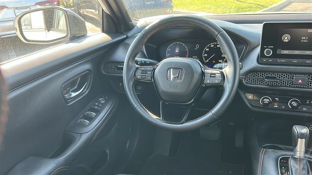Used 2025 Honda HR-V Sport image 22