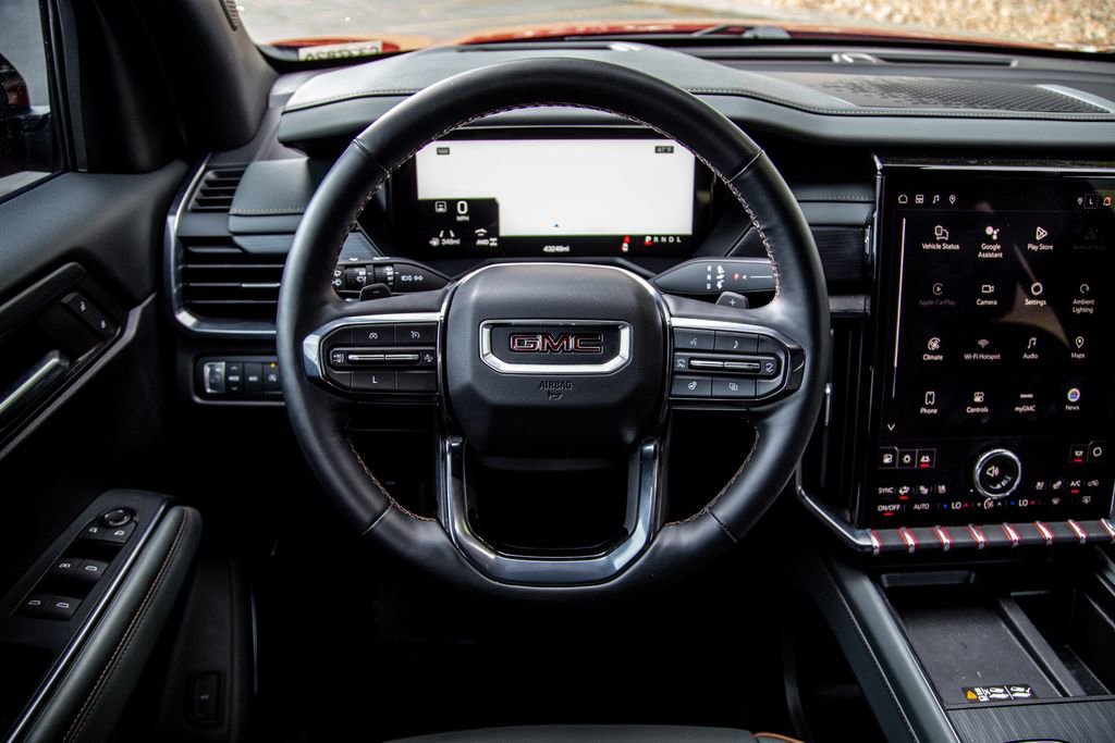 Used 2024 GMC Acadia AT4 w/ Luxury Package AWD/4WD image 11