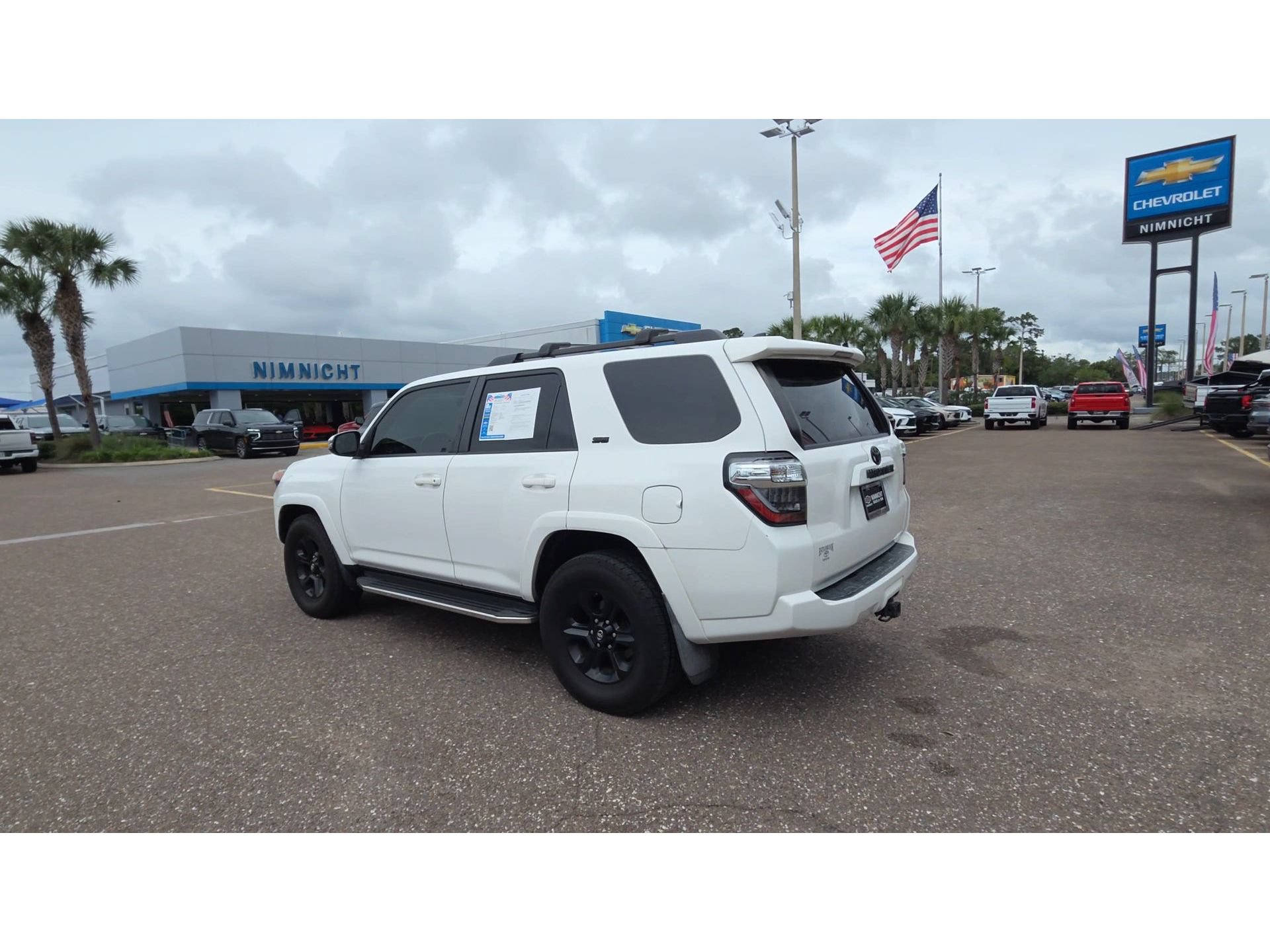 Used 2017 Toyota 4Runner SR5 Premium RWD image 6